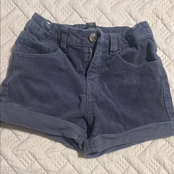 Girl Shorts - Picture 1 of 3
